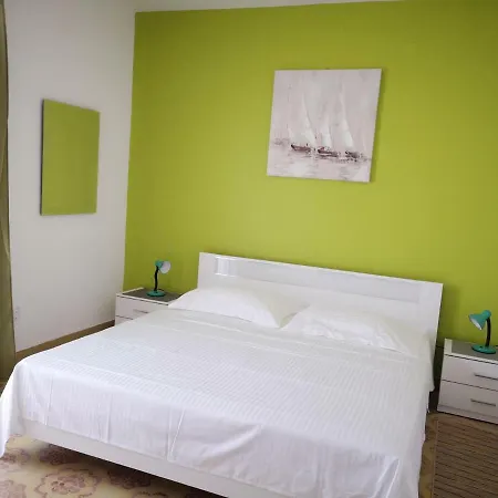 Eta Apartment